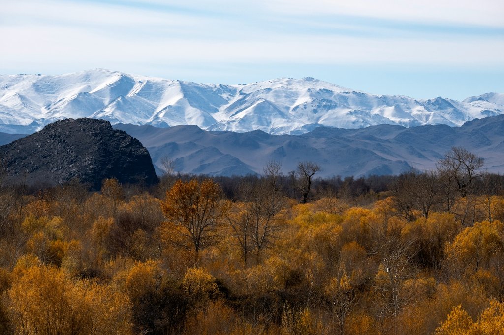 Zorgol Khairkhan Mountain